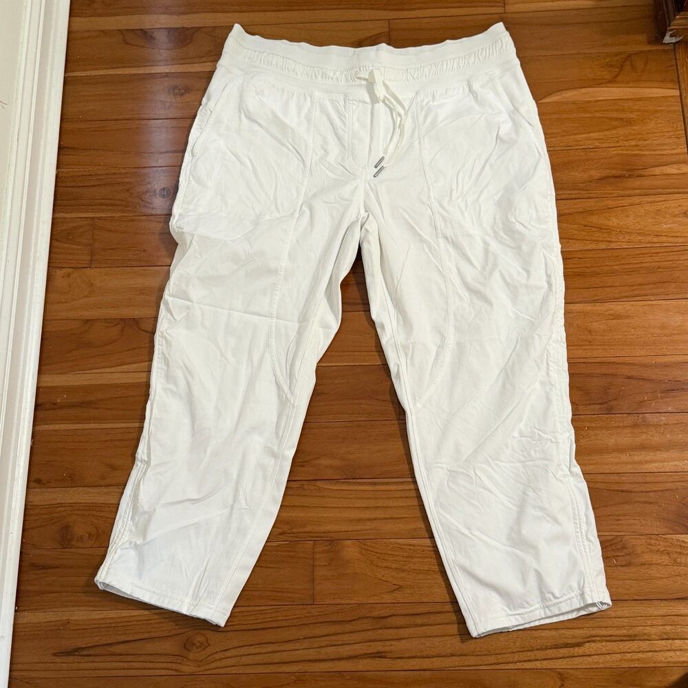 Women Lululemon Dance Studio Mid-Rise Cropped Pant Bone Size 14 Running Athletic - Picture 3 of 9